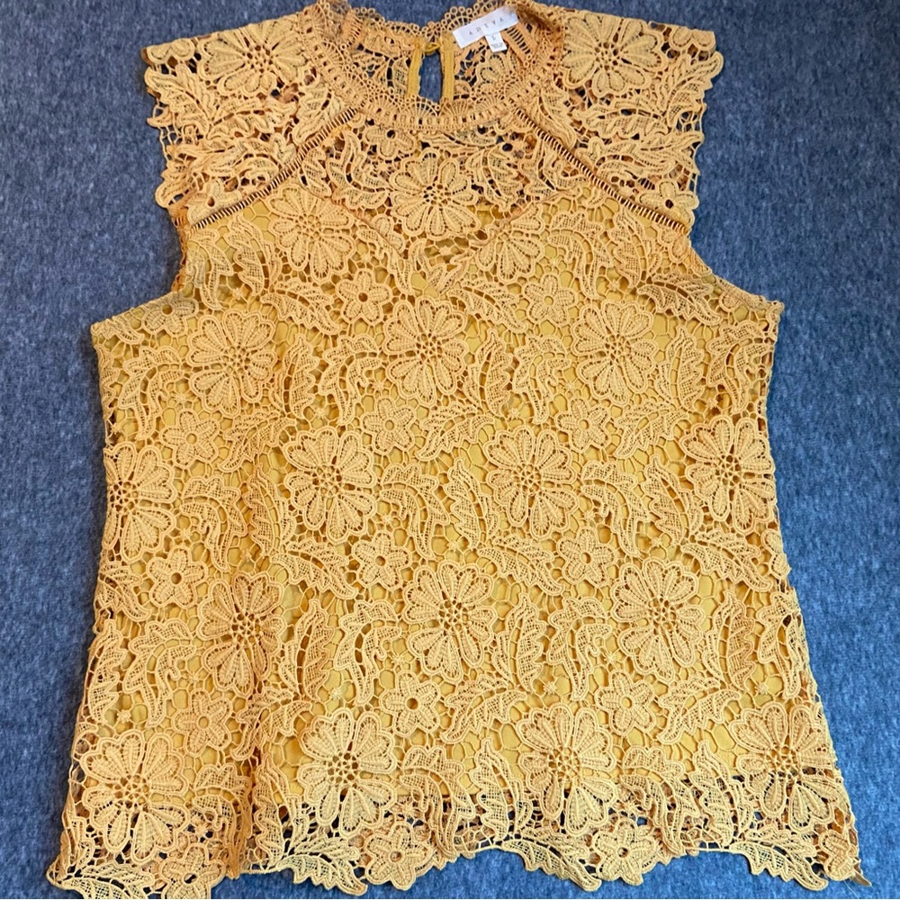 Adiya Mustard Yellow Floral Lace Sleeveless Top Size M